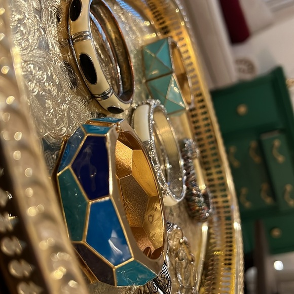 Beautiful bracelets - Picture 2 of 4